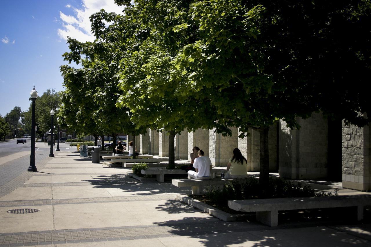 David C. Smith House - Queen'S University Aparthotel Kingston Bagian luar foto