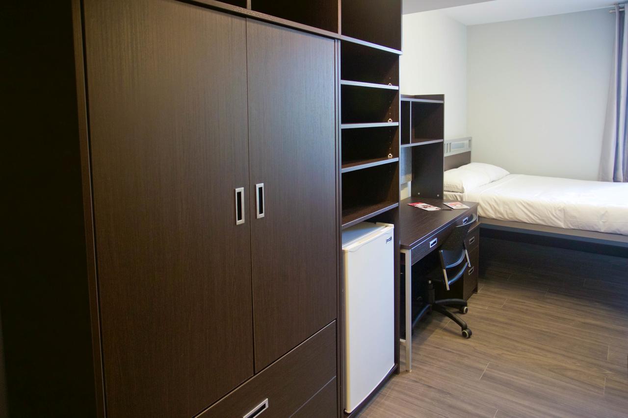 David C. Smith House - Queen'S University Aparthotel Kingston Bagian luar foto